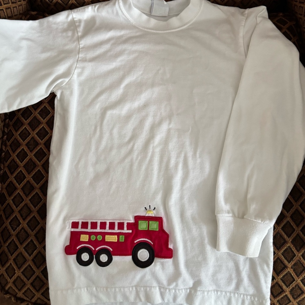 Kelly's Kids ❤️ size 7/8 ❤️Vintage boys fire truck long sleeve knit shirt 🚒